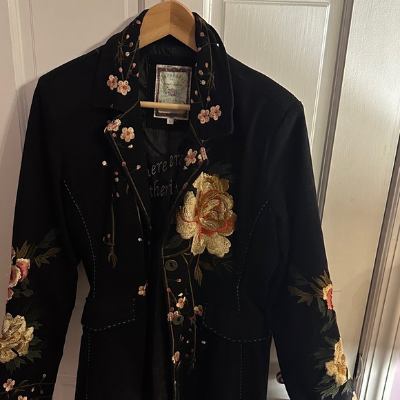 Paparazzi by Biz  Black Embroidered Floral coat - Picture 4 of 15